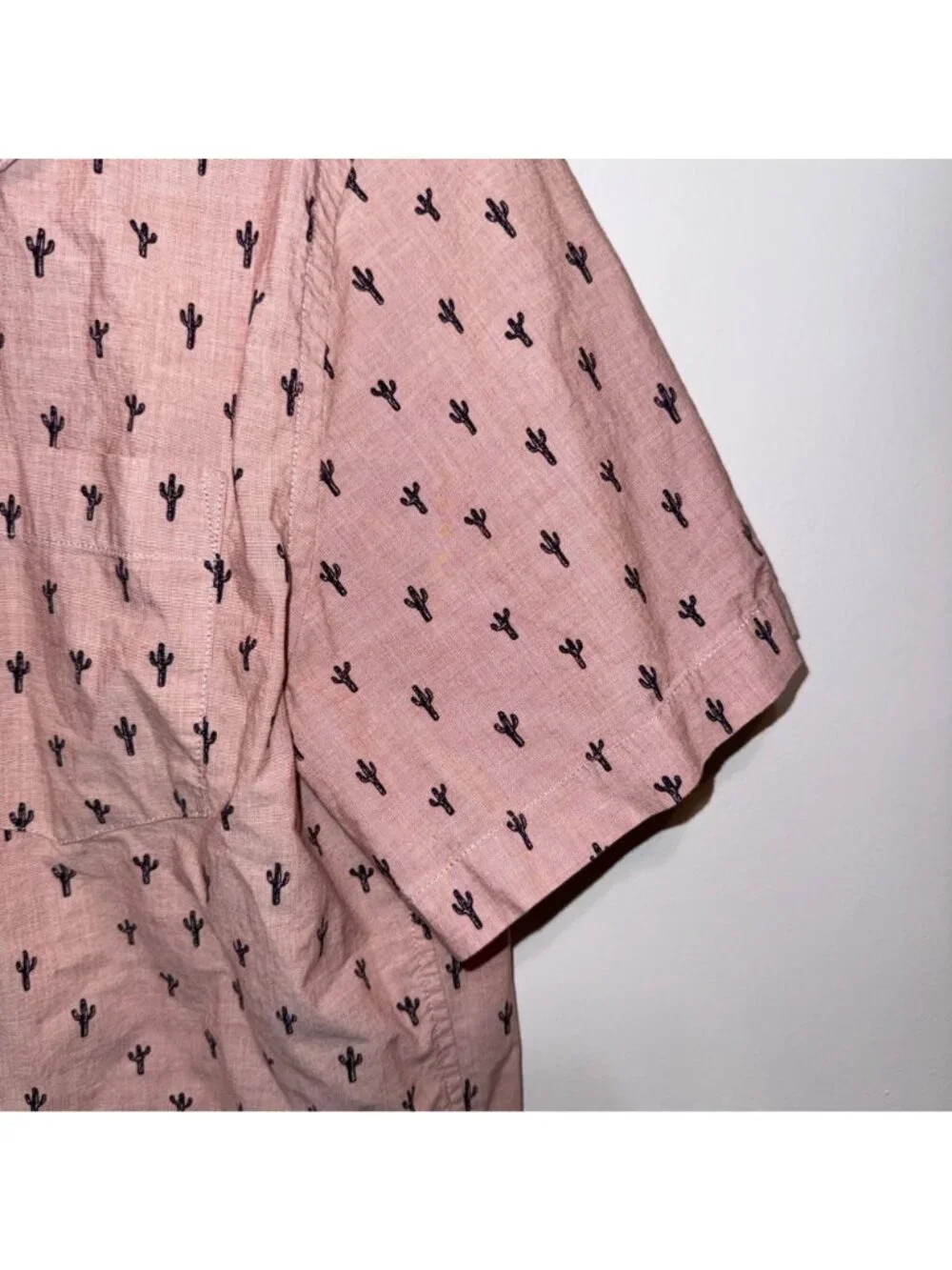 Banana Republic Mens Slim Fit Cactus Print Pink Short Sleeve Button-Up Shirt Siz